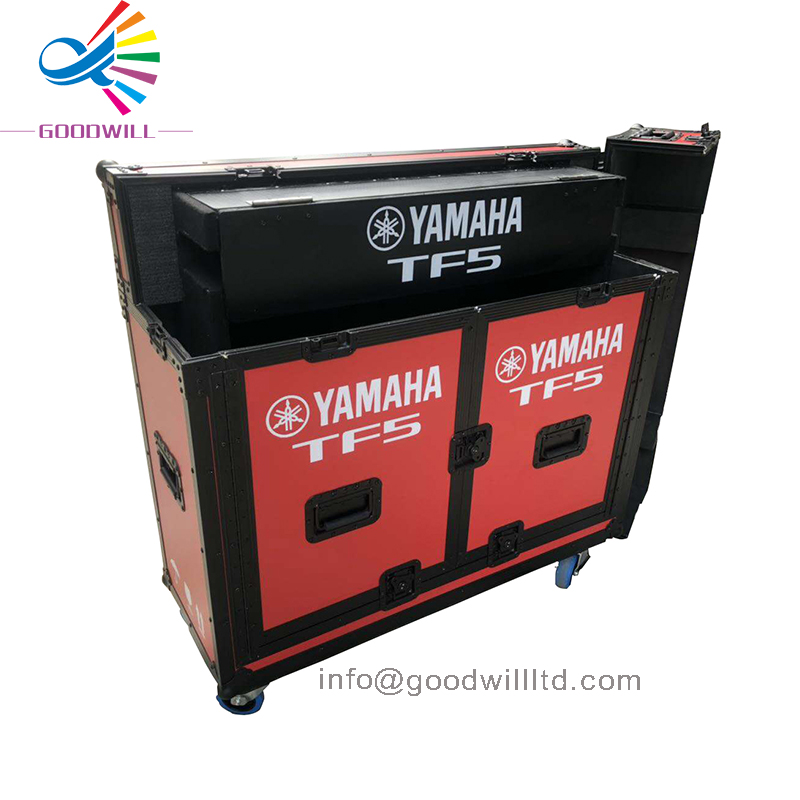 Hydraulic flight case for TF5