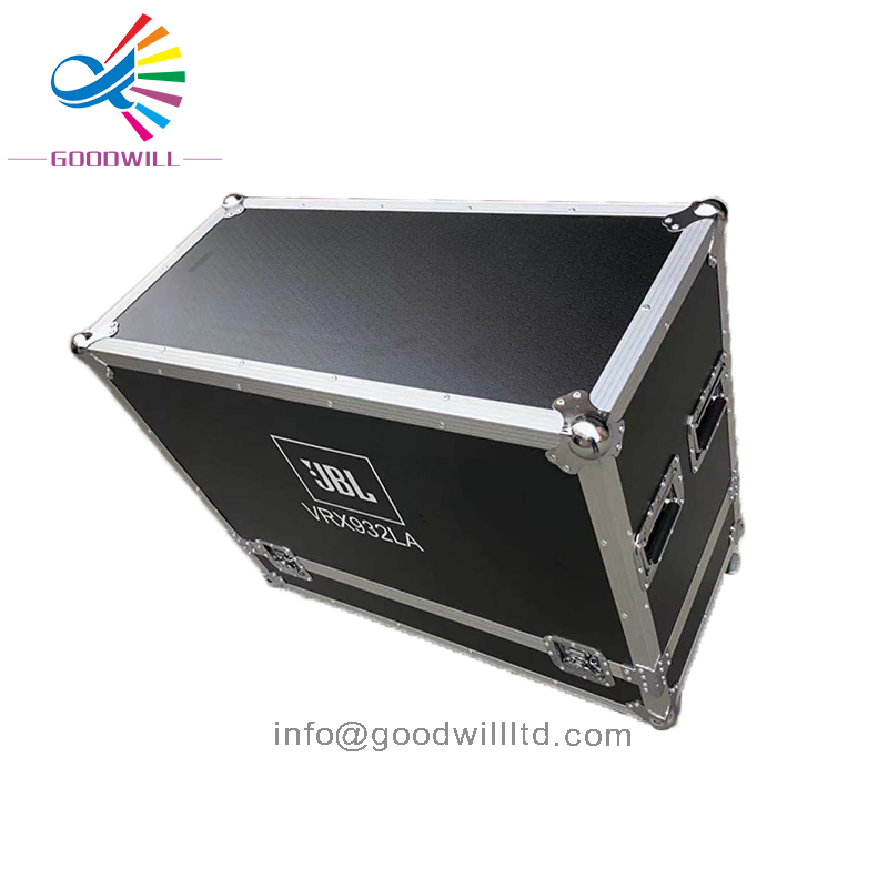 JBL-VRX932LA-speaker-flight-case-2