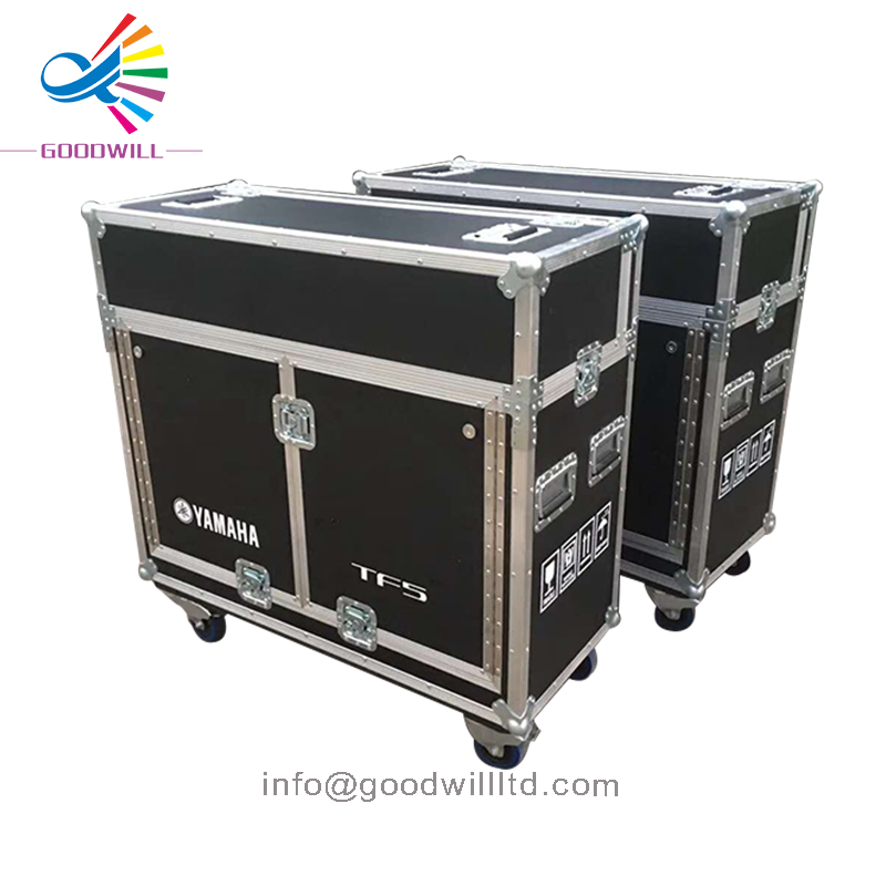 YAMAHA-TF5-Hydraulic-Flight-Case-3