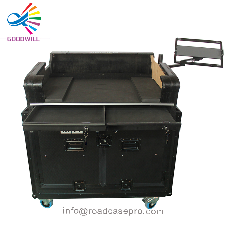 MA-grandMA3-hydraulic-flight-case-2