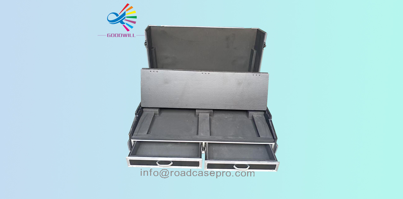 FLIGHT-CASE-FOR-Avolites-Titan-Mobile-and-Fader-Wing-light-controller