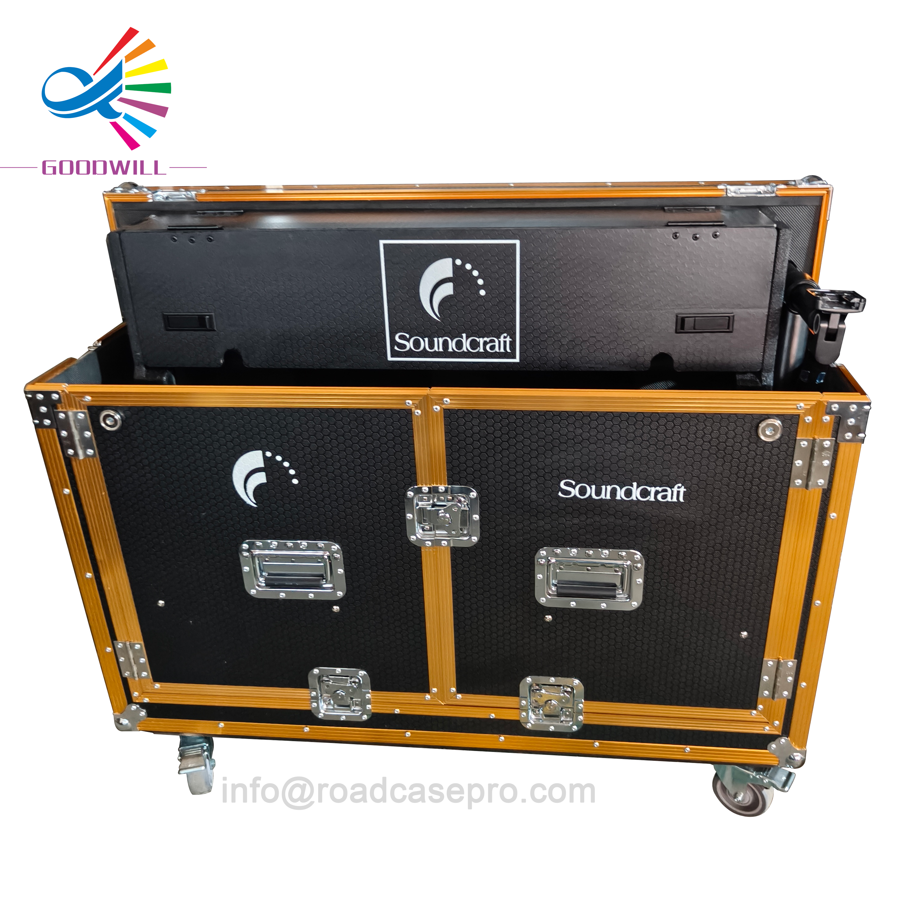 Soundcraft-expression-3-flight-case-2